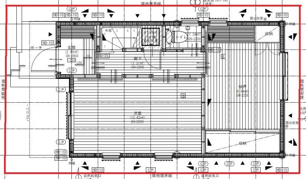 整形地に建つ狭小住宅
